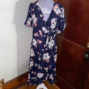 ❤️ Sienna Sky Women’s Blue Pink White Floral Short Sleeve Dress Size Large❤️
